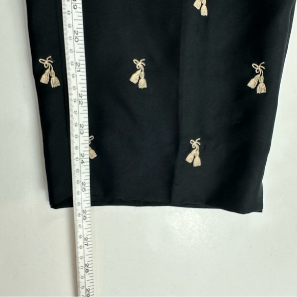 Talbots Pure Silk Embroidered Ankle Cropped Pants Womens 10P Black Lined - Picture 9 of 9